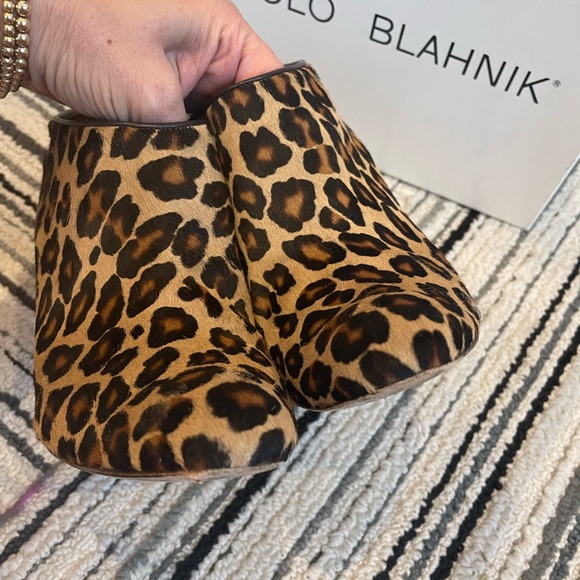 Manolo Blahnik Leopard Booties Size 36 1/2 with original box 💗 - Picture 2 of 6